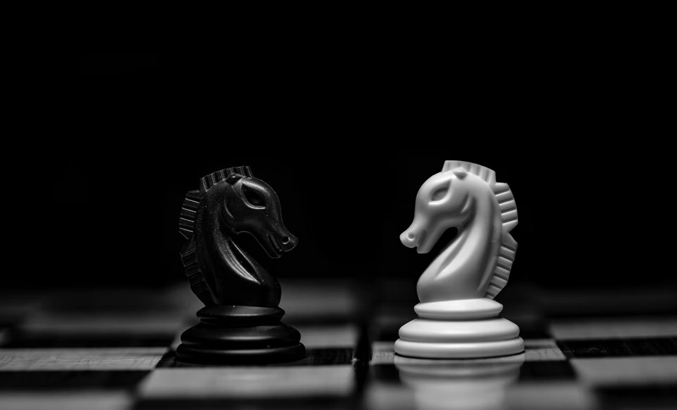 Giải Mã Giấc Mơ Thấy Kẻ Thù? Đánh Con Gì Khi Mơ Thấy Kẻ Thù?