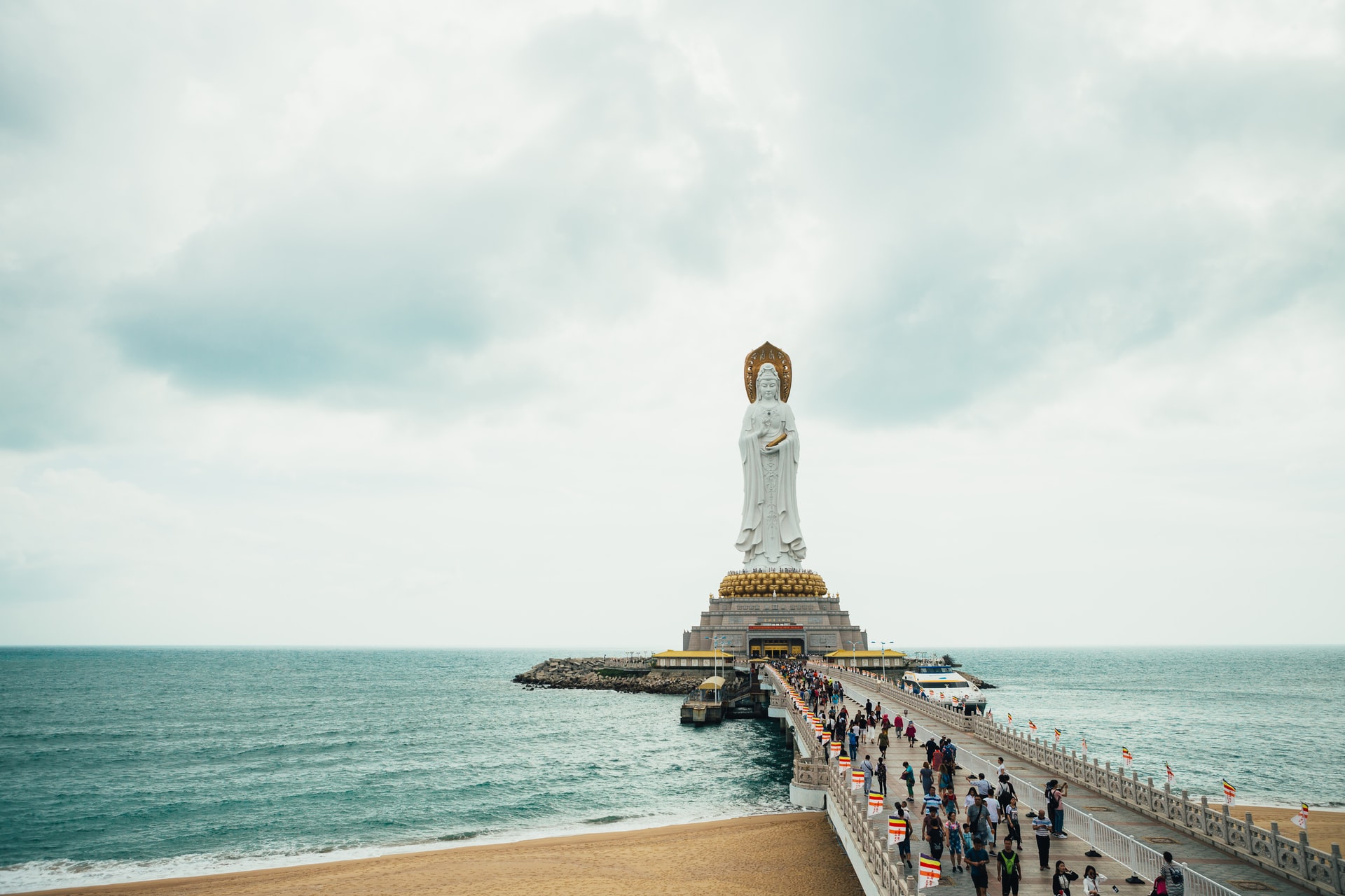 Giải Mã Giấc Mơ Thấy Phật Quan Âm? Đánh Con Gì Khi Mơ Thấy Phật Quan Âm?