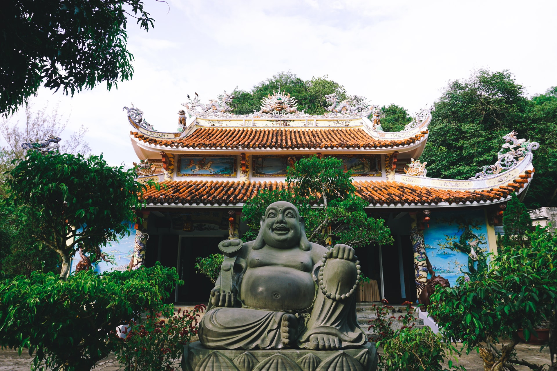 Mơ Thấy Chùa Là Điềm Tốt Hay Điềm Xấu? Đánh Số Gì Khi Mơ Thấy Chùa?