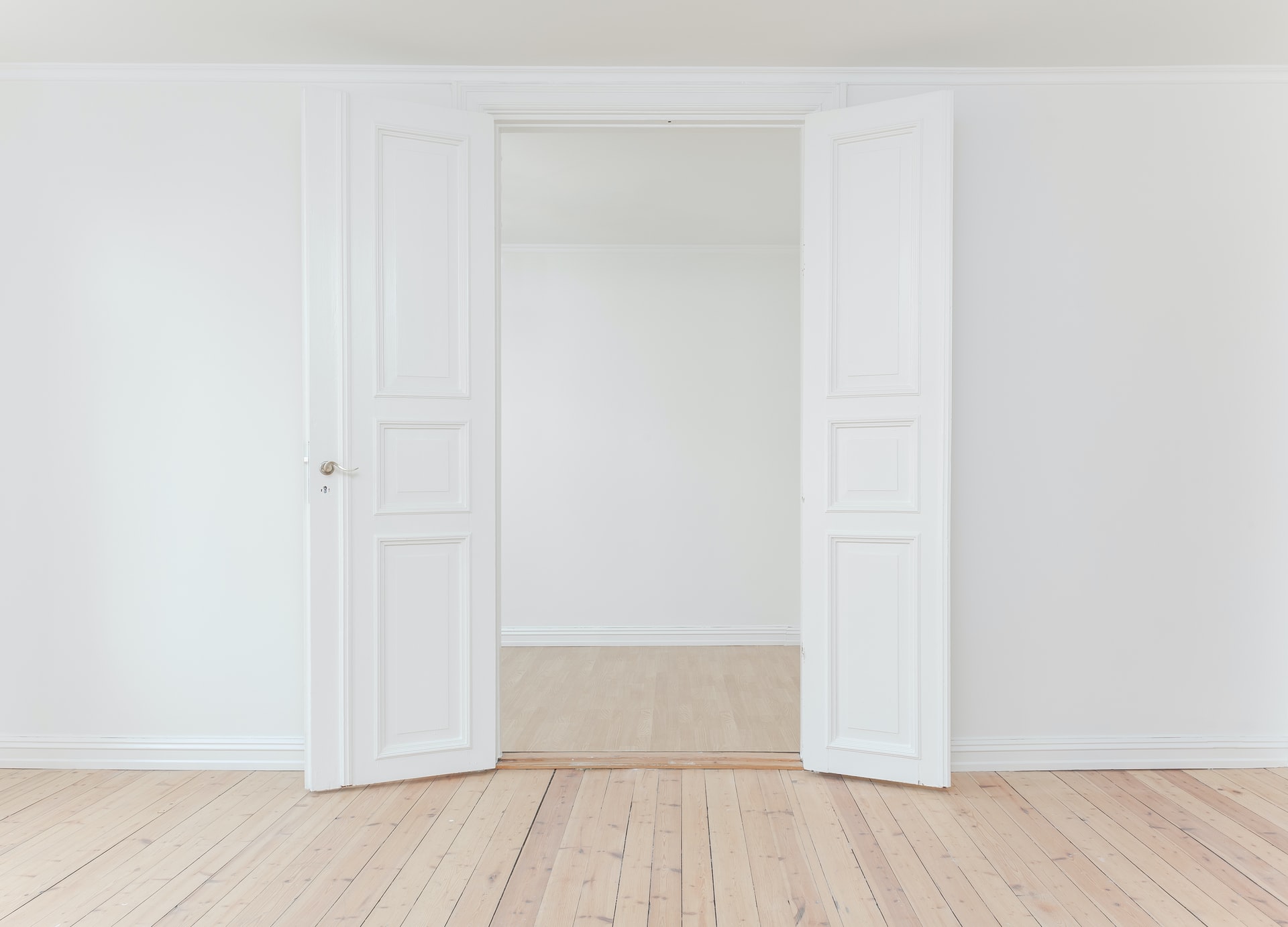 Giải Mã Giấc Mơ Thấy Cánh Cửa? Đánh Con Gì Khi Mơ Thấy Cánh Cửa?