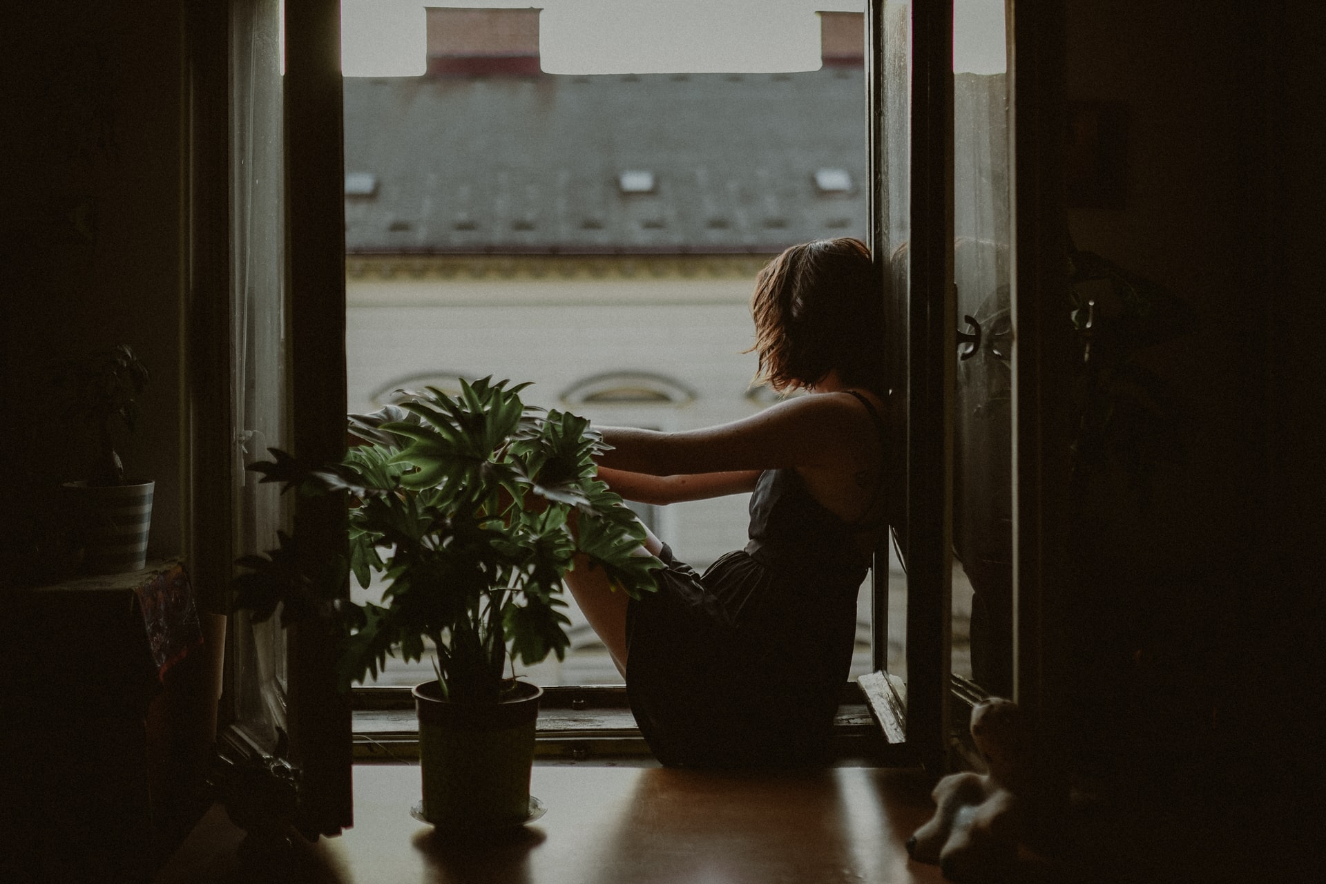 Giải Mã Giấc Mơ Thấy Buồn Phiền? Đánh Con Gì Khi Mơ Thấy Buồn Phiền?
